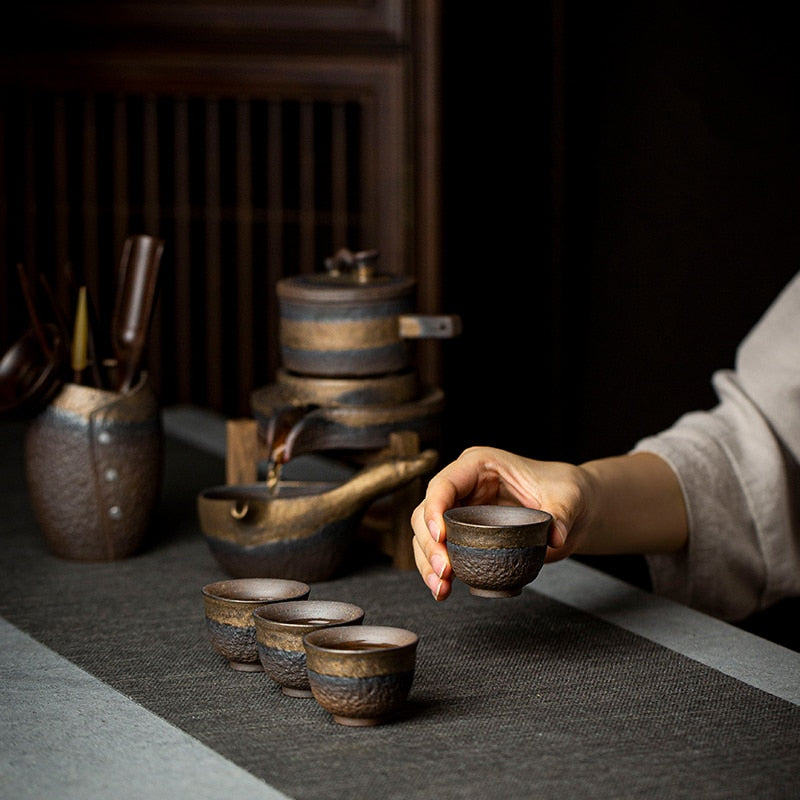 théière en céramique japonaise avec 6 tasses